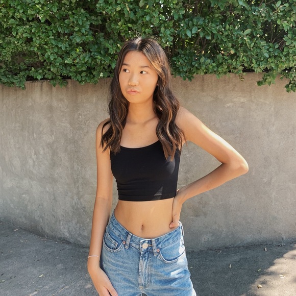 Meet your Posher, Camille - Picture 1 of 1